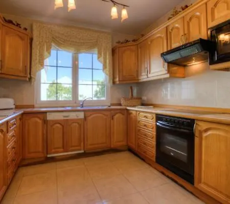 Vila Puerto Del Carmen Sleeps 8 With Pool And Wifi *